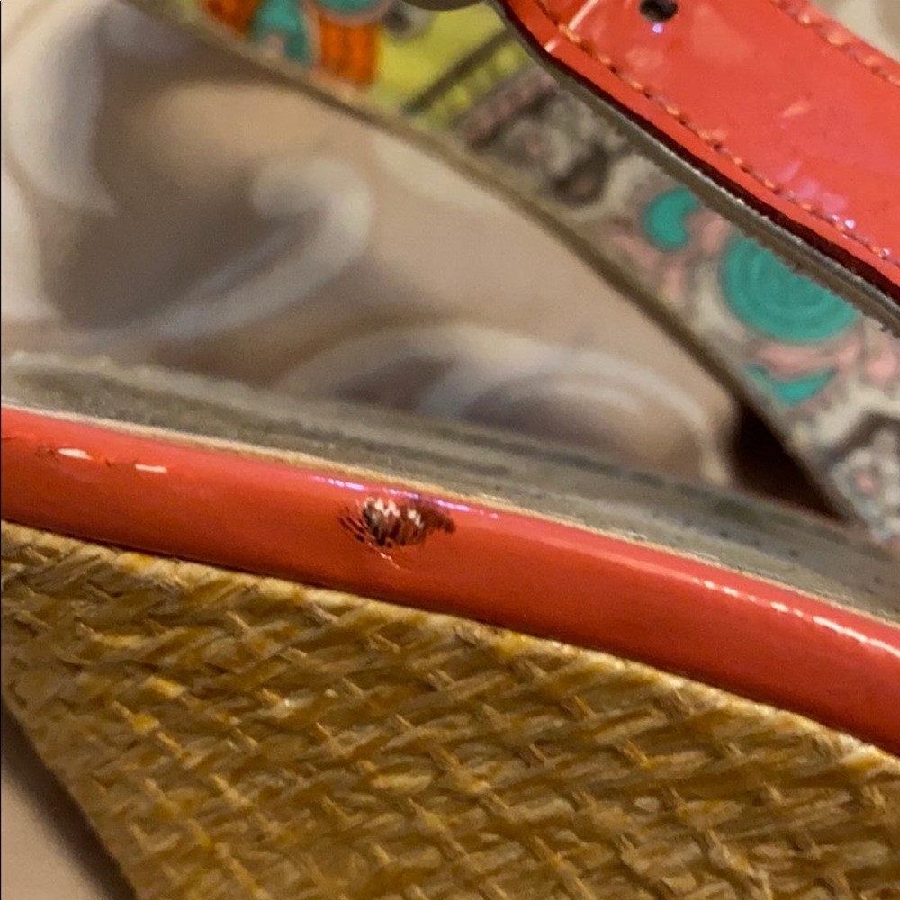 Anne Klein Palmira Coral Wedges Sz 7M - Picture 4 of 7